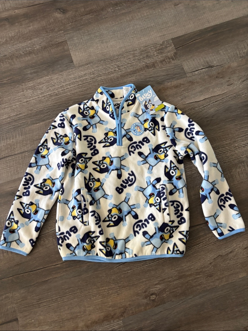 NWT Bluey Size Medium Kids Pull Over 1/4 Zip Fleece Sweatshirt